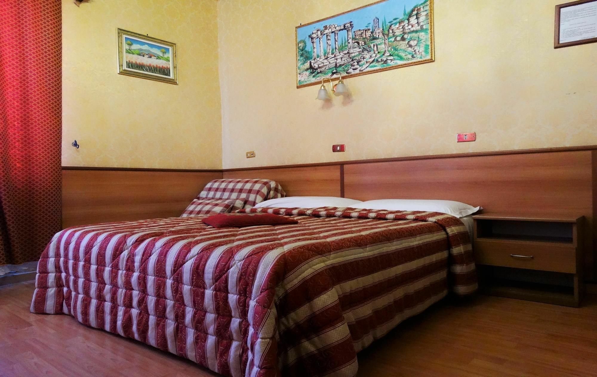 Hotel Cristina Roma Eksteriør bilde